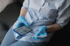 Plataformas digitales y desabasto de medicinas alimentan el mercado ilegal de fármacos en México