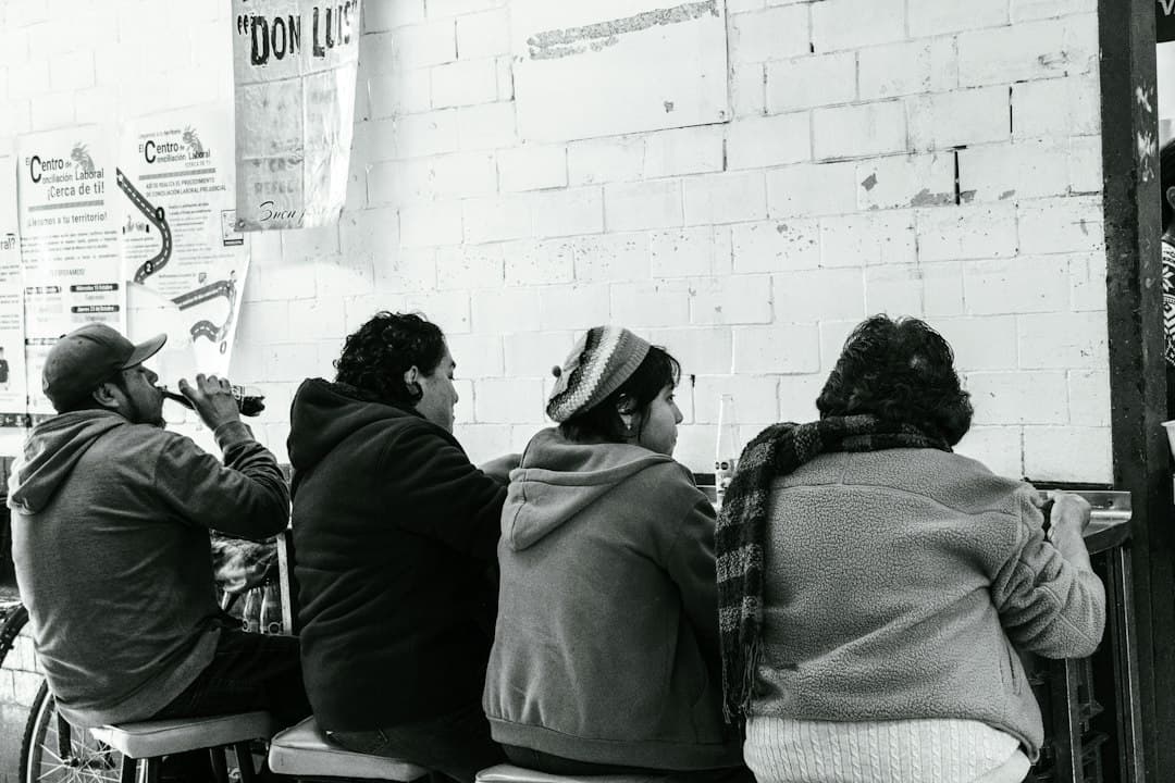 Cuidar enferma: el desgaste de 31.7 millones de cuidadores en México choca con un presupuesto de salud mental que se reduce en 2026 (imagen adicional)