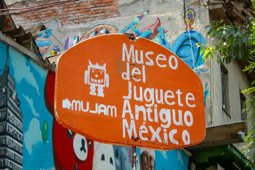 Inhabilitan a exdirector del Hospital Infantil de México y a otros 46 funcionarios por dejar caducar medicamentos (imagen adicional)