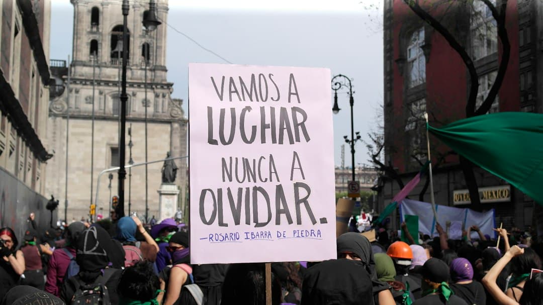 Desabasto de medicamentos y protestas del personal sacuden al IMSS mientras avanza la reforma del sistema de salud